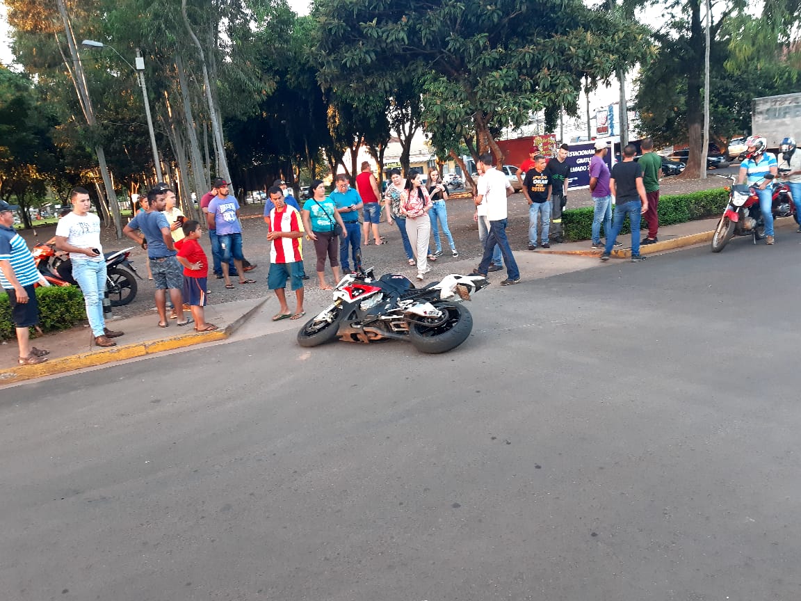 Jovem foi socorrido baleado no braço direito - Foto: Divulgação