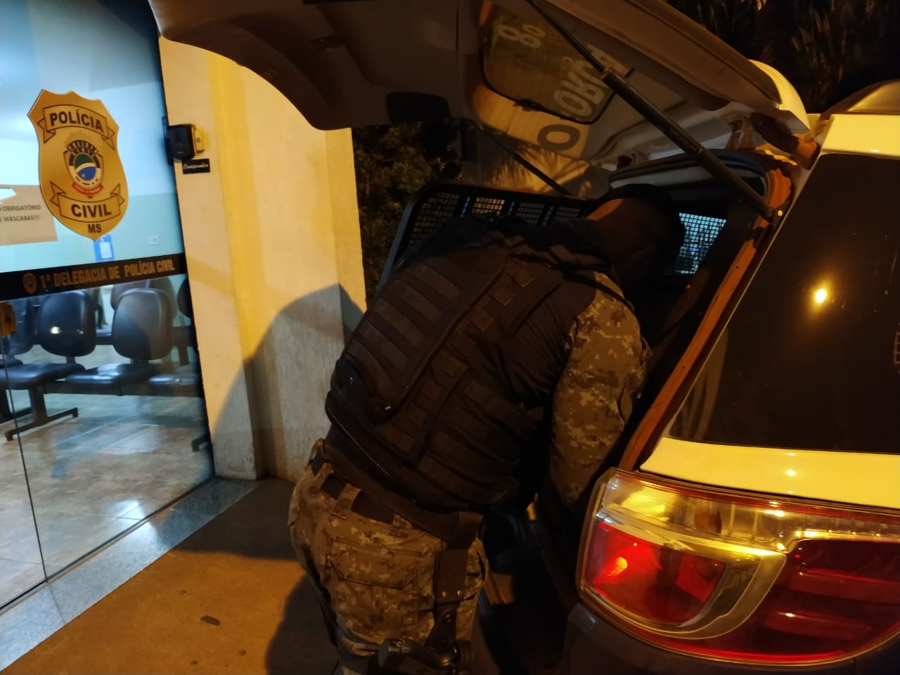 Suspeitos foram encaminhados à Delegacia de Polícia - Foto: Jornal da Nova