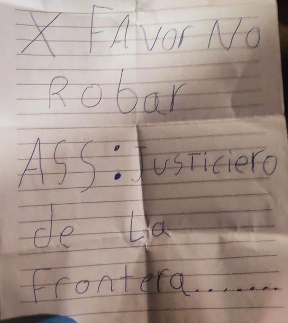 Bilhete deixado pelos pistoleiros - Foto: Divulga&ccedil;&atilde;o 