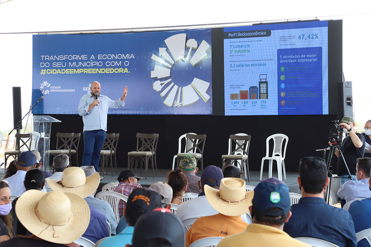 O secret&aacute;rio de Meio Ambiente e Desenvolvimento Integrado, Hernandes Ortiz - Foto: PMNA/Divulga&ccedil;&atilde;o 