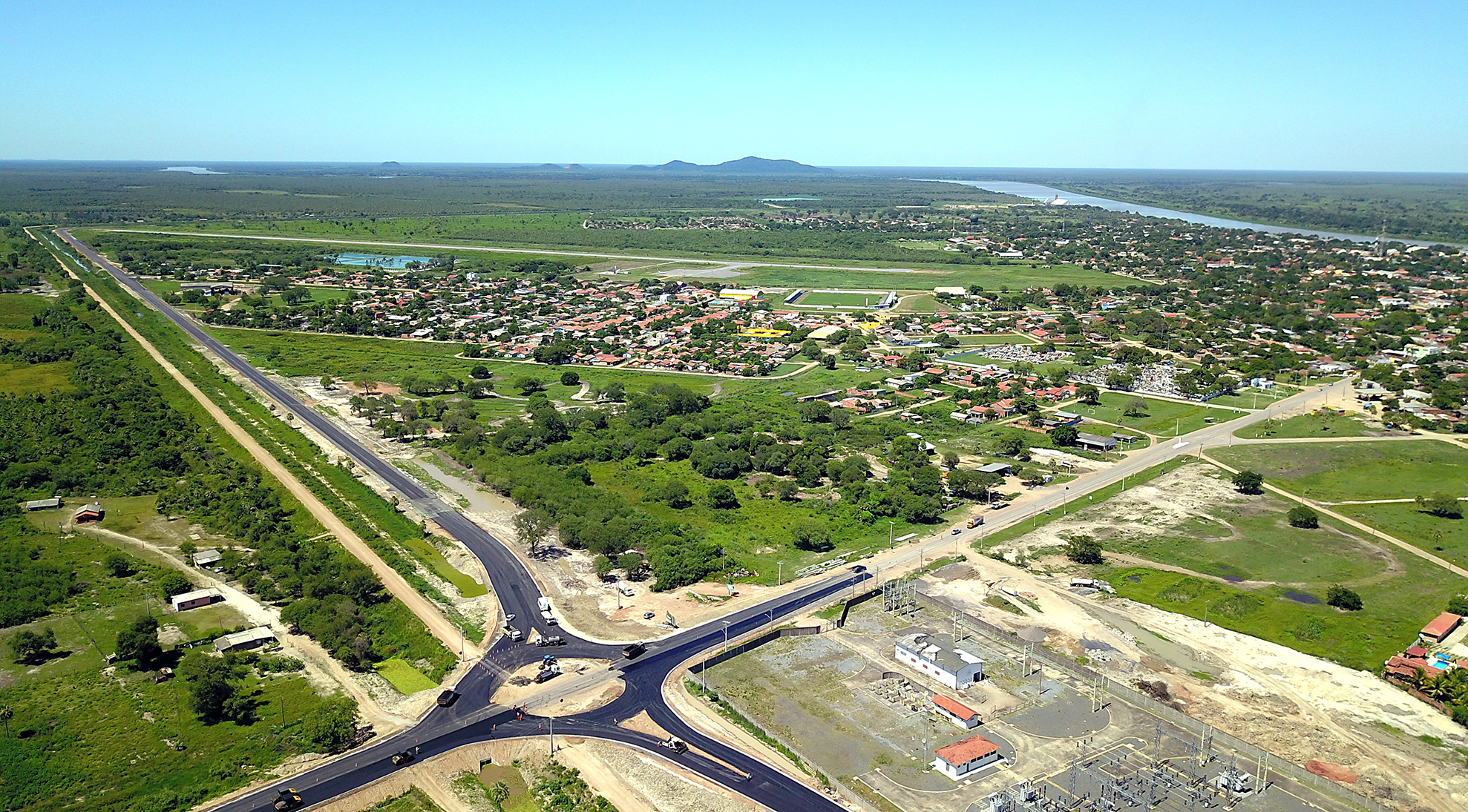 Governo do Estado implantou o contorno rodovi&aacute;rio, ligando a BR-267 aos terminais portu&aacute;rios. Investimento de R$ 25 milh&otilde;es - Foto: Edemir Rodrigues