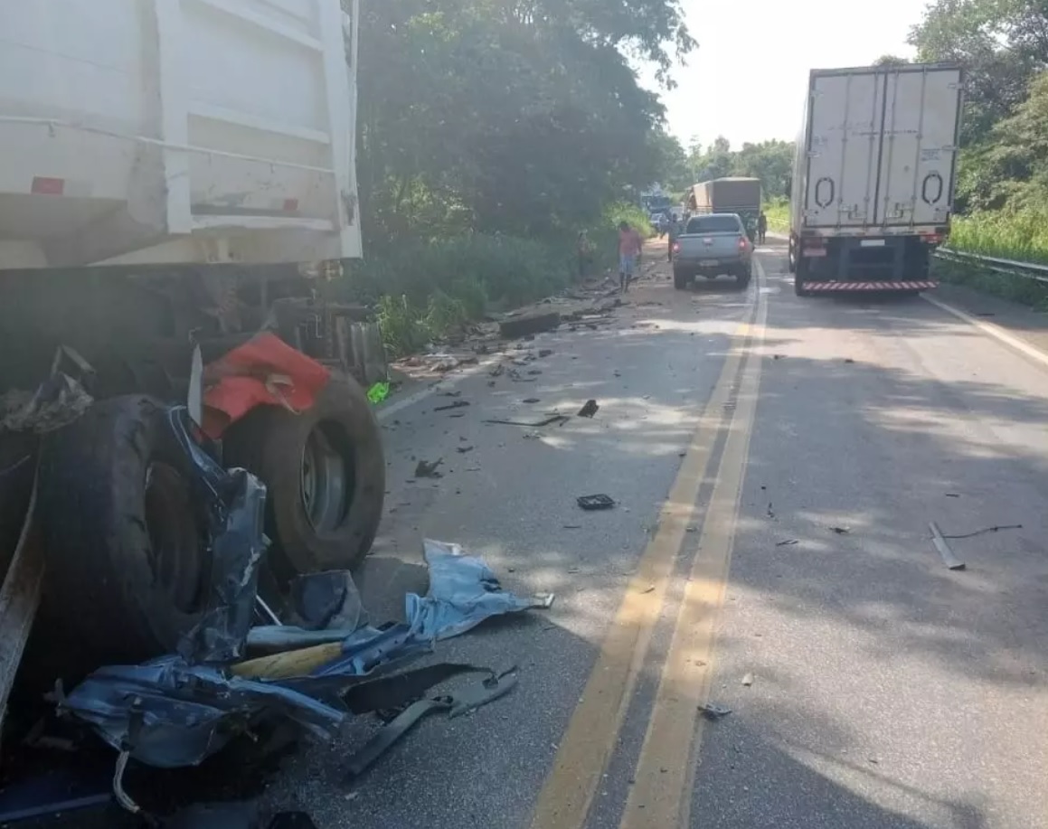 O motorista do segundo veículo teve ferimentos leves - Foto: Redes sociais