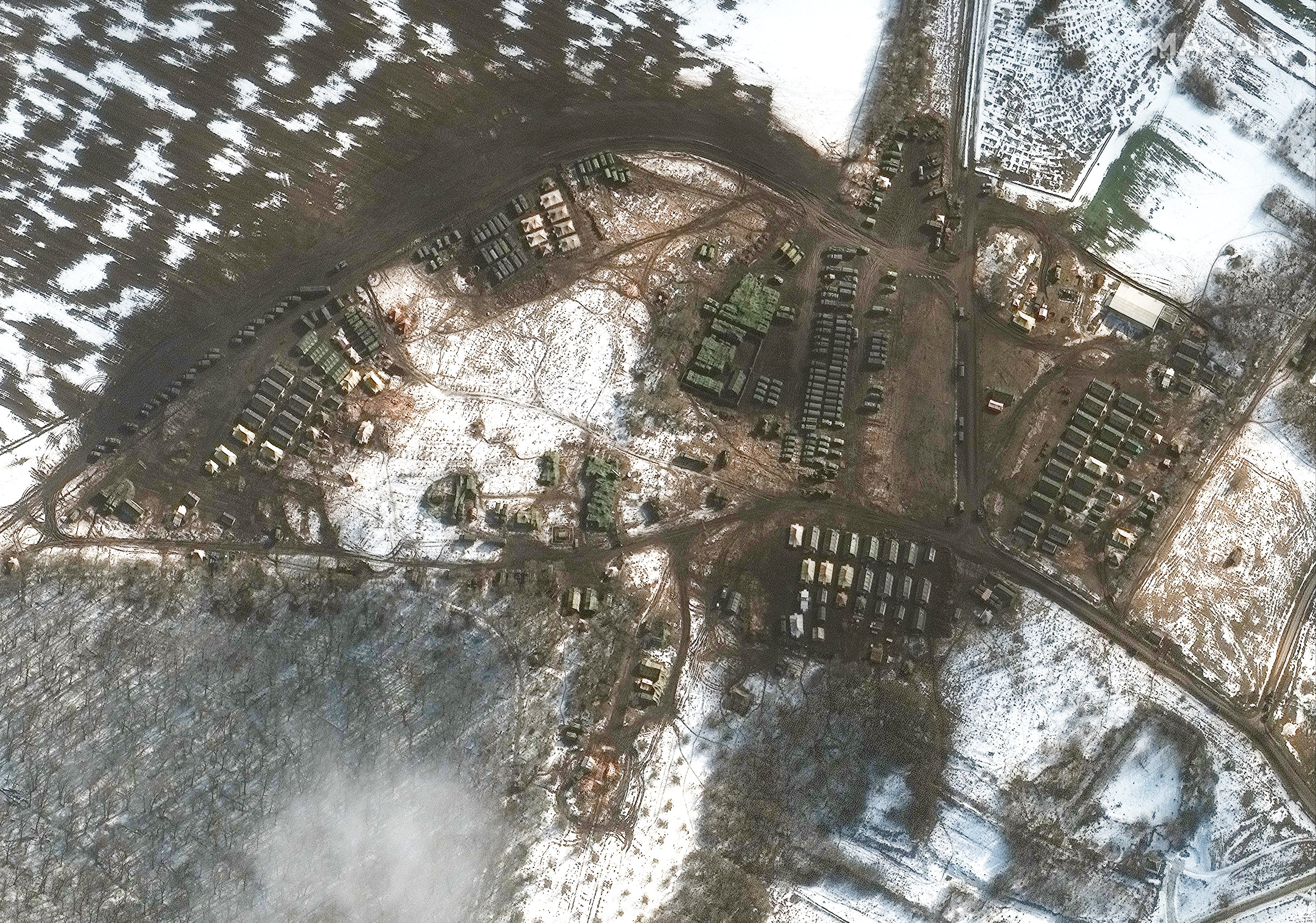 For&ccedil;as russas se concentram na fronteira com a Ucr&acirc;nia &ndash; Foto: Imagens de sat&eacute;lite da empresa americana Maxar Technologies