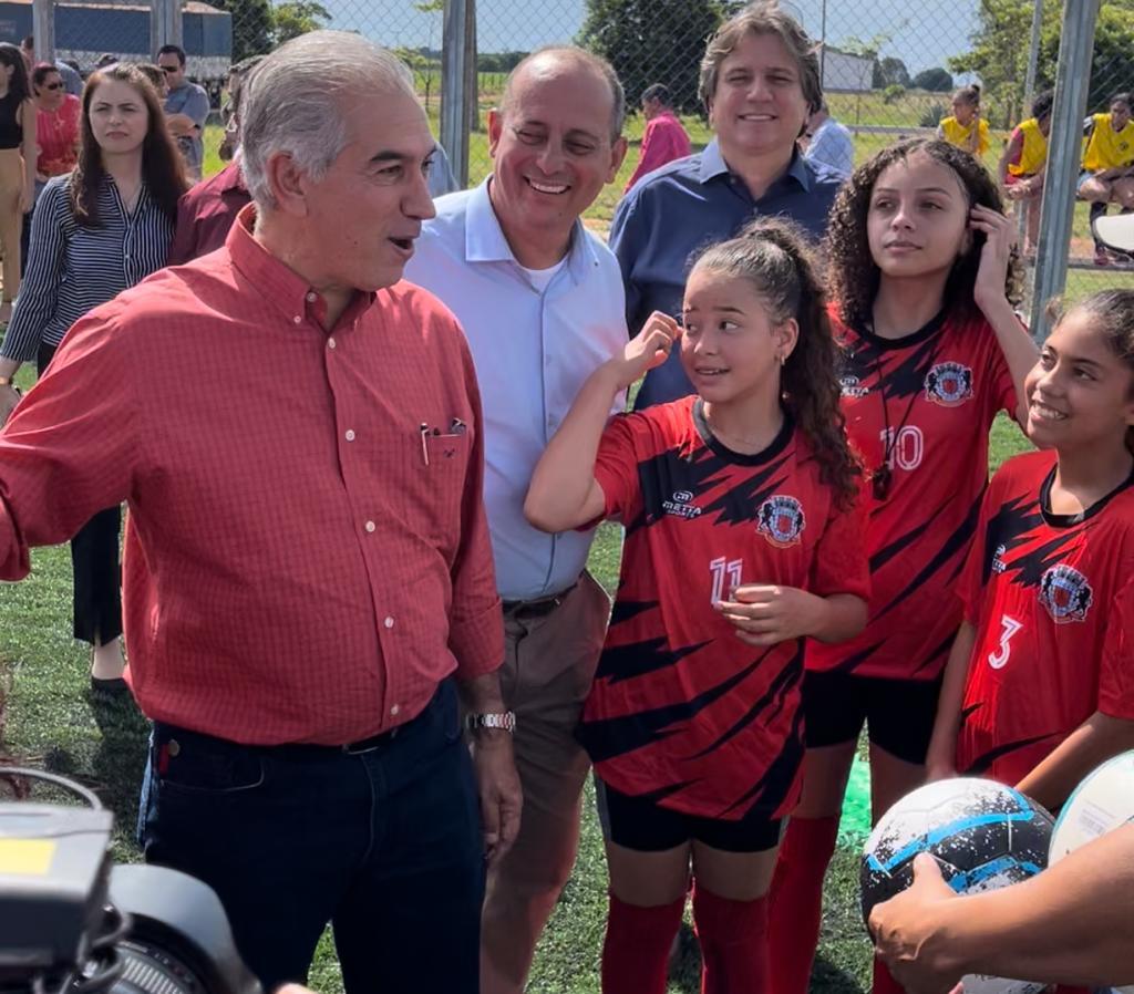 Governador inaugura arena esportiva do programa MS Bom de Bola - Foto: Jornal da Nova