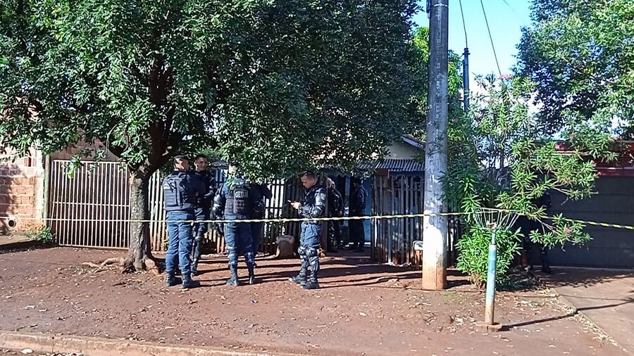 Policiais no local do confronto - Foto: Osvaldo Duarte 