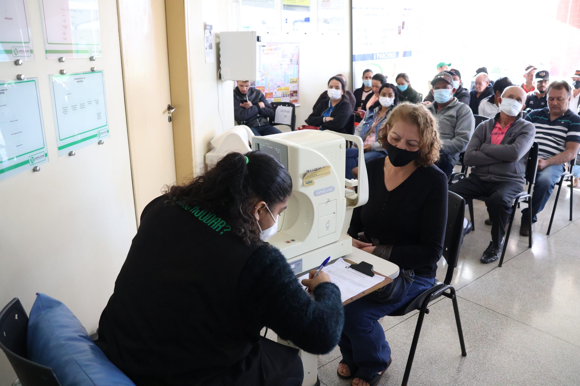 Pacientes passam por triagem em Fátima do Sul - Foto: Álvaro Rezende